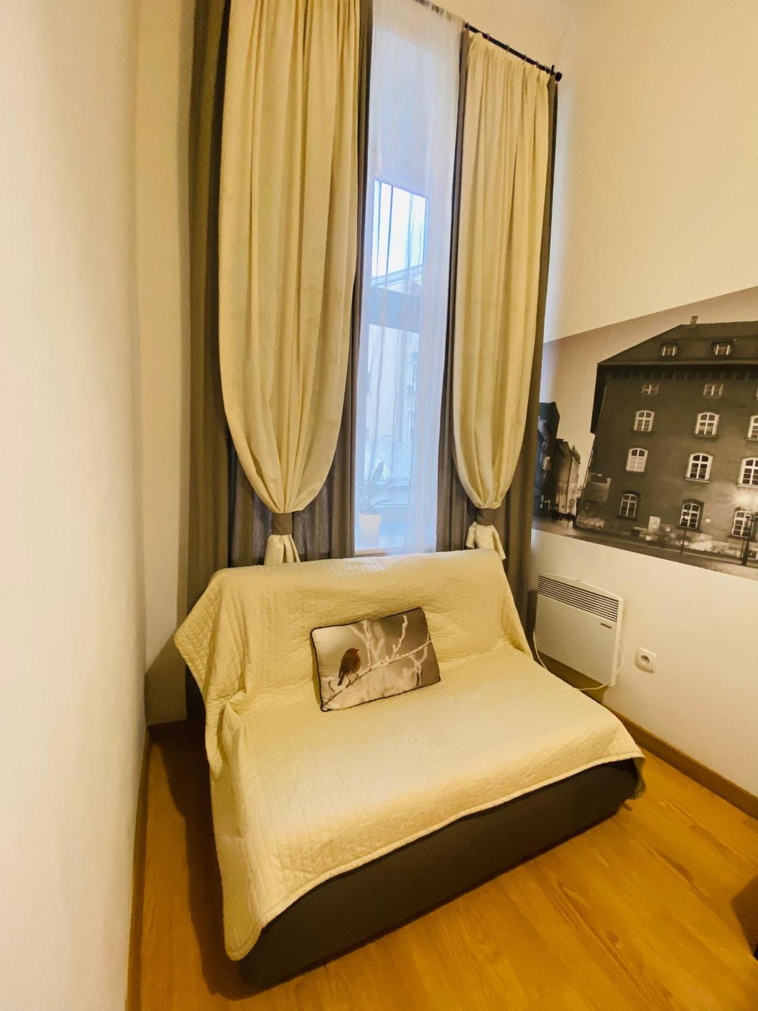 & Kraków