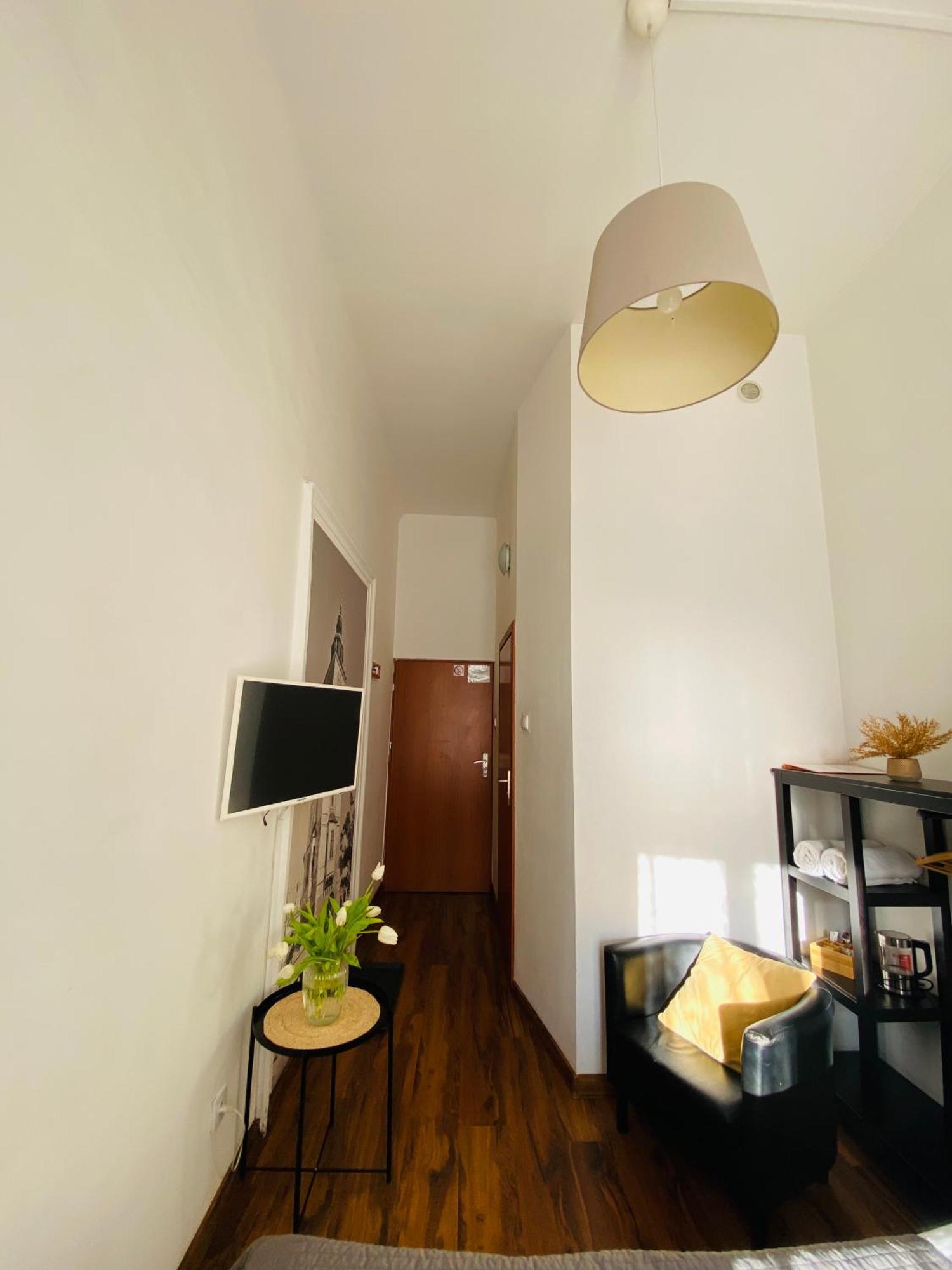 & Apartament